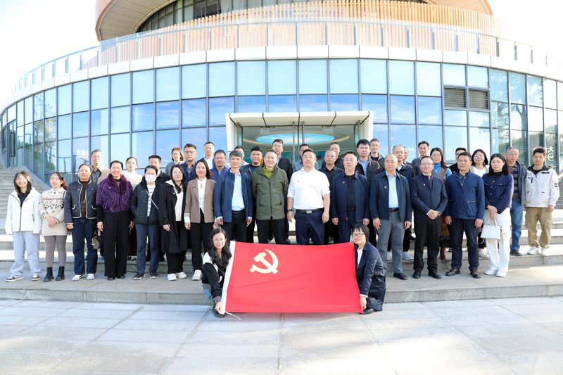 合影。張杏煬攝