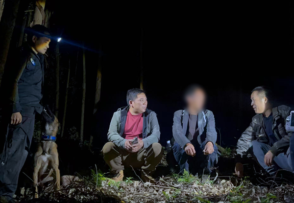 民警成功找回深山走失務(wù)工男子。警方供圖