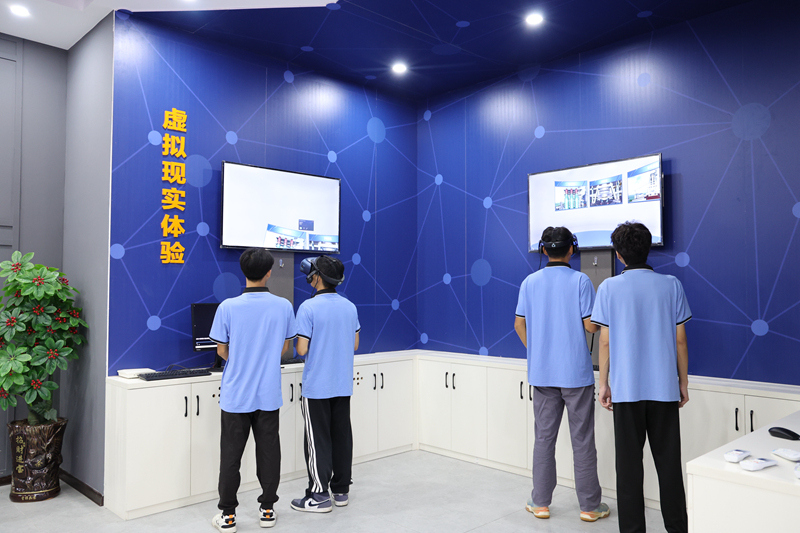 智能冶金學(xué)院虛擬現(xiàn)實(shí)體驗(yàn)中心。