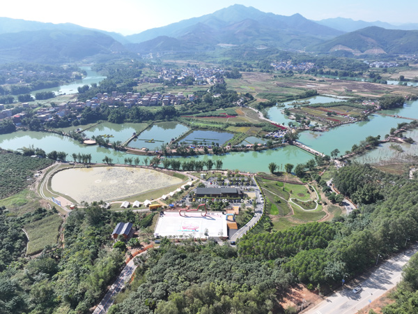 航拍煥然一新的福祿河濕地公園