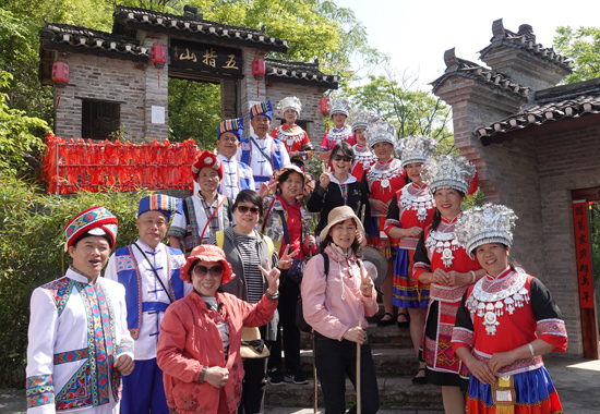 翠屏五指山景區(qū)吸引廣大游客前來打卡