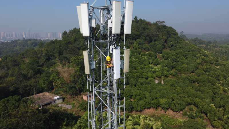 十年電信普遍服務(wù)建設(shè)崇山峻嶺鋪就信息天路。黃媛攝