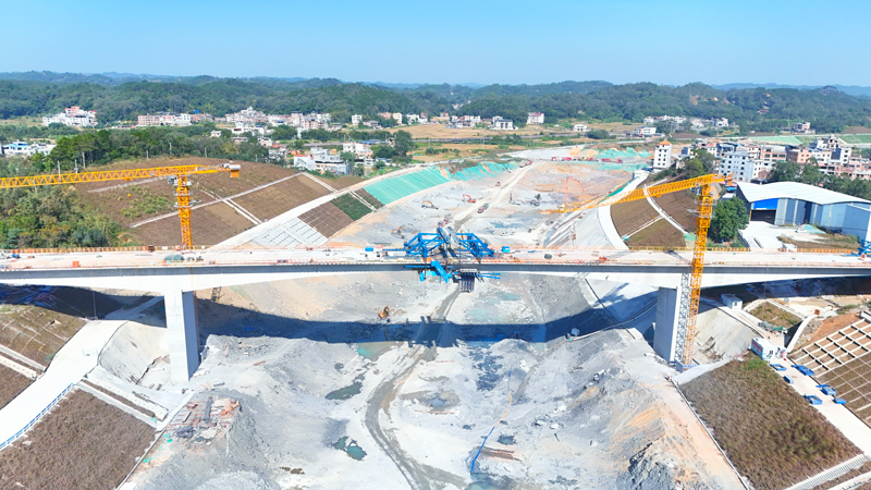 平陸運河金塘村大橋施工現(xiàn)場