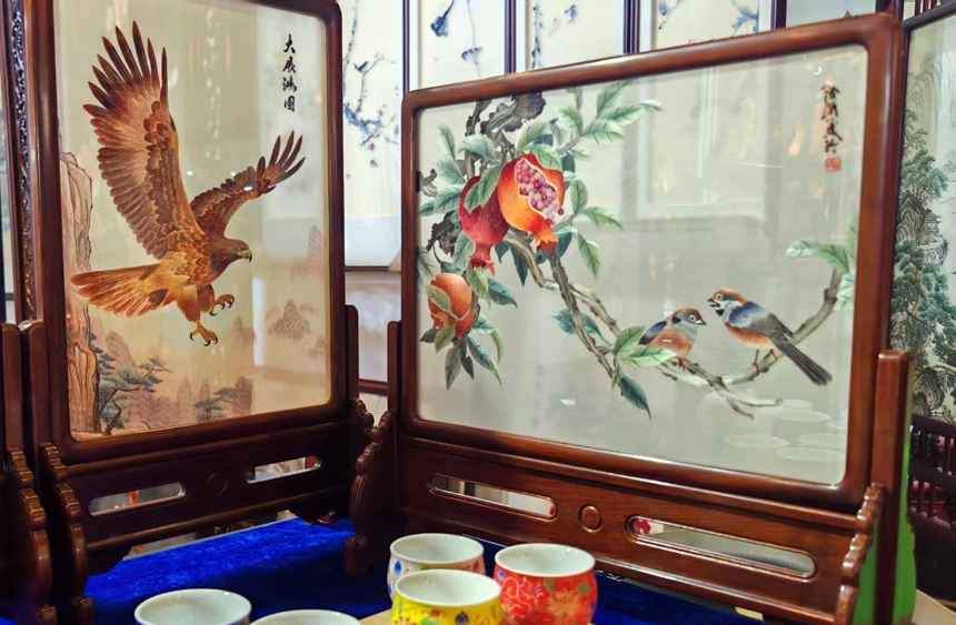 栩栩如生的蘇繡。記者張芳 攝