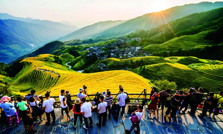 龍脊美景吸引眾多游客前來打卡