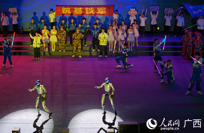 晚會現(xiàn)場。人民網(wǎng) 付華周攝