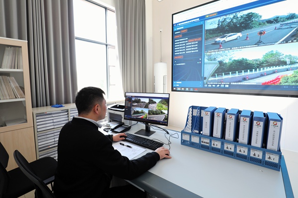 南百改擴建項目監(jiān)控平臺。黃園園攝