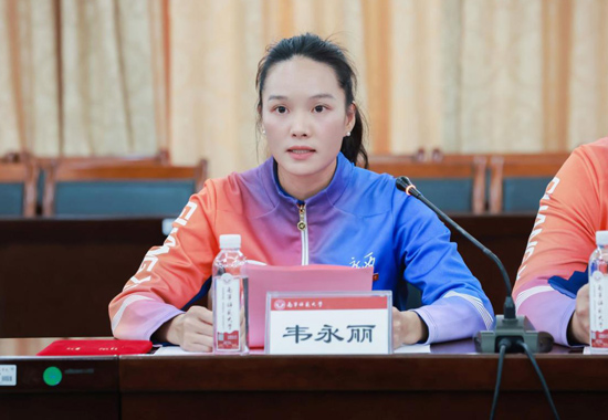韋永麗作入職發(fā)言。農(nóng)之天攝