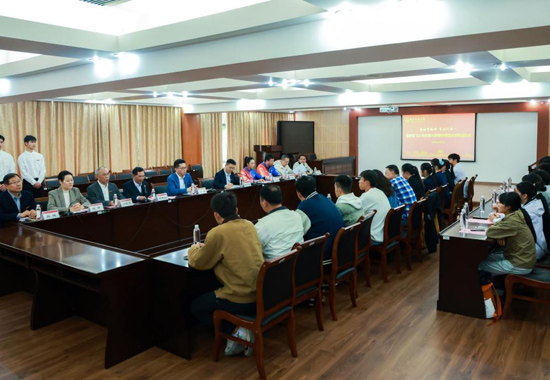 入職歡迎儀式現(xiàn)場(chǎng)。農(nóng)之天攝