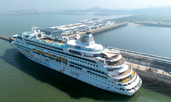 “藍(lán)夢之歌”號郵輪?？吭诒辈繛硣H郵輪母港泊位