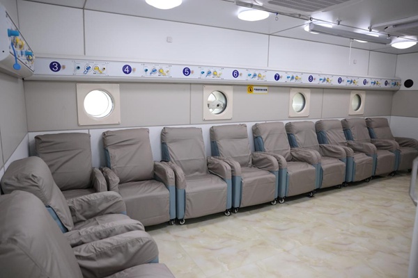 高壓氧科內(nèi)部環(huán)境照片。段雨晴攝