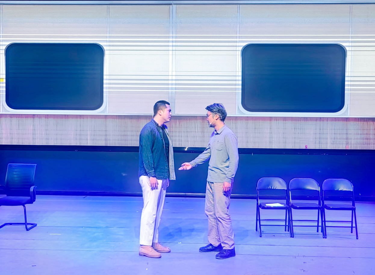 話劇《車過半山》劇照。陸靜攝