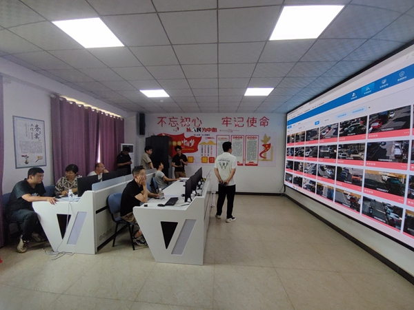 陽朔智慧停車指揮中心大屏。桂林電信供圖