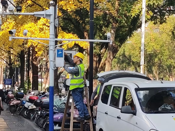 天網(wǎng)項目建設(shè)現(xiàn)場。桂林電信供圖