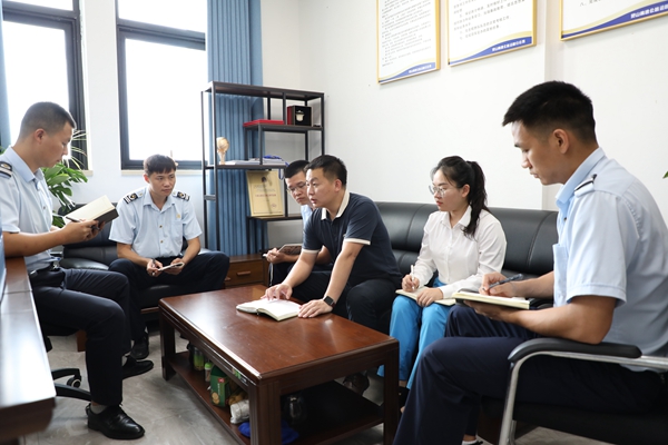 數(shù)據(jù)分析研討會(huì)。張怡琦攝