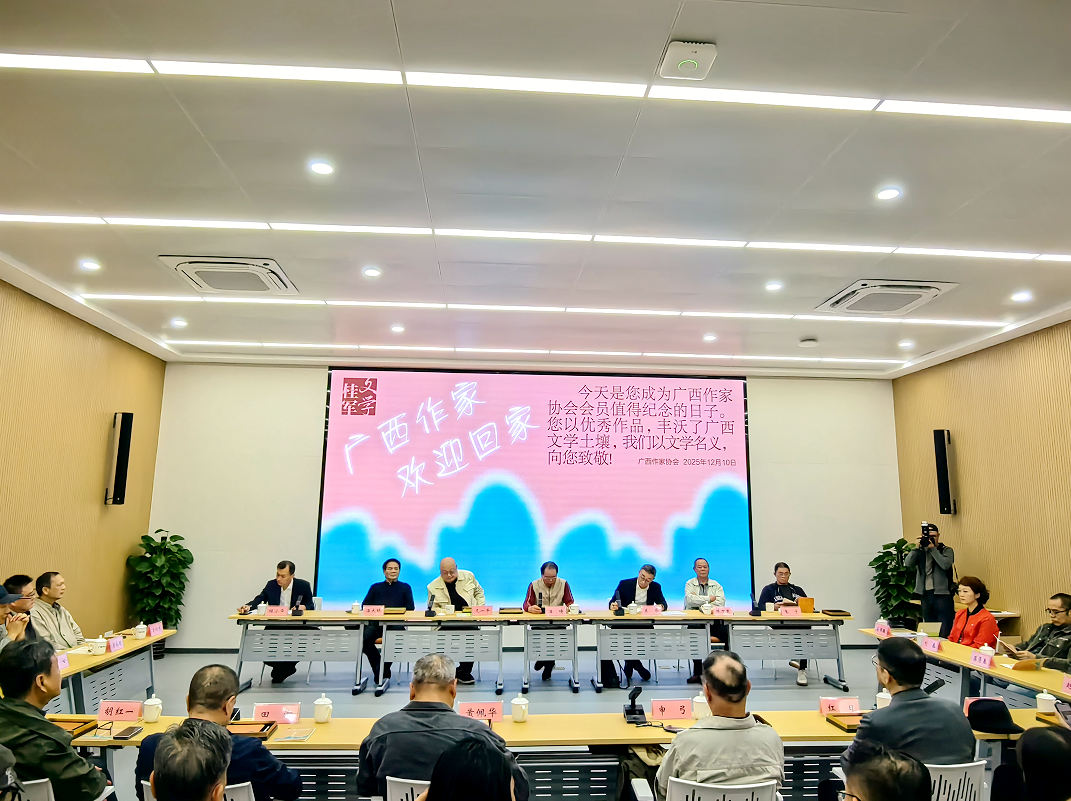 活動(dòng)現(xiàn)場(chǎng)。陸靜攝