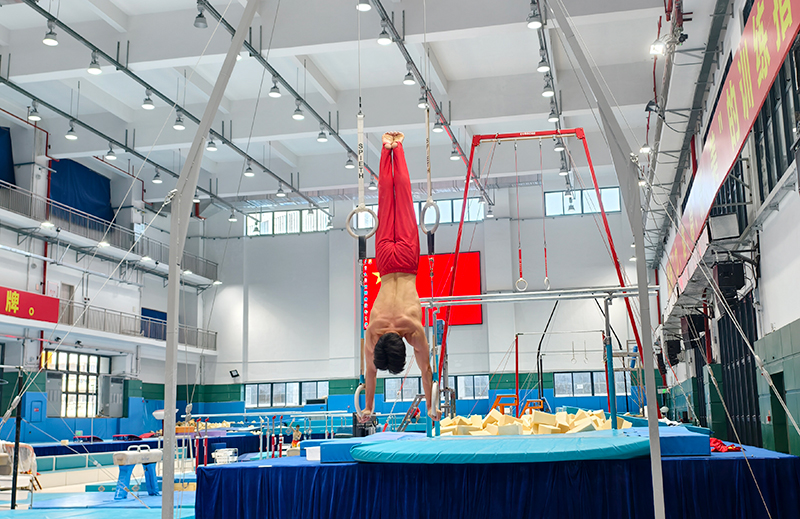 鄭寶森在進行日常訓練。王彩瑩攝