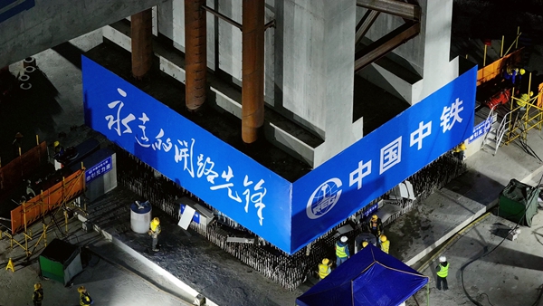 轉(zhuǎn)體現(xiàn)場(chǎng)。楊勃攝