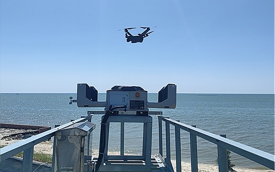 鐵塔安裝無人值守機(jī)場。陸君臣攝