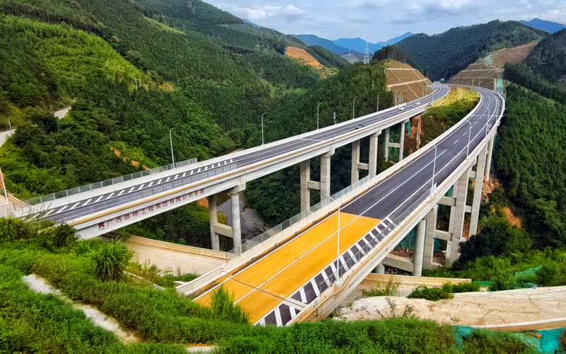 連賀高速2024年通車。