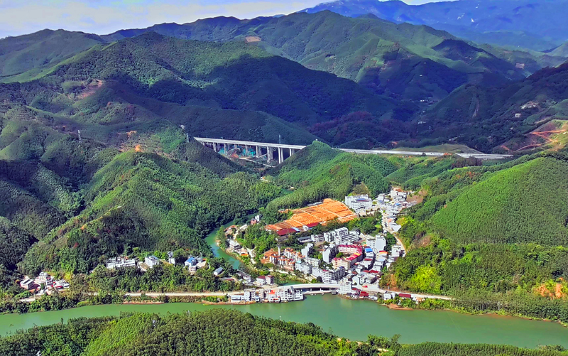 黃洞村黃洞街。