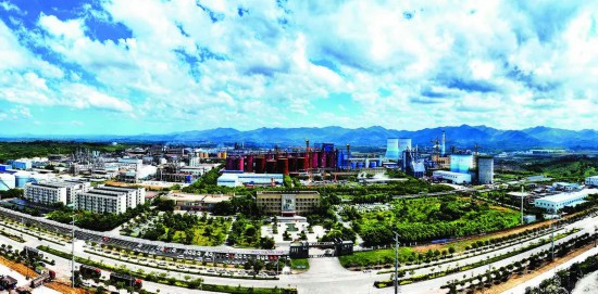 田東2000多畝的錦江產(chǎn)業(yè)園鳥瞰圖。覃蔚峰攝