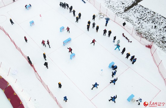 2024年，遼寧省職工冰雪運動會雪合戰(zhàn)總決賽比賽現(xiàn)場。